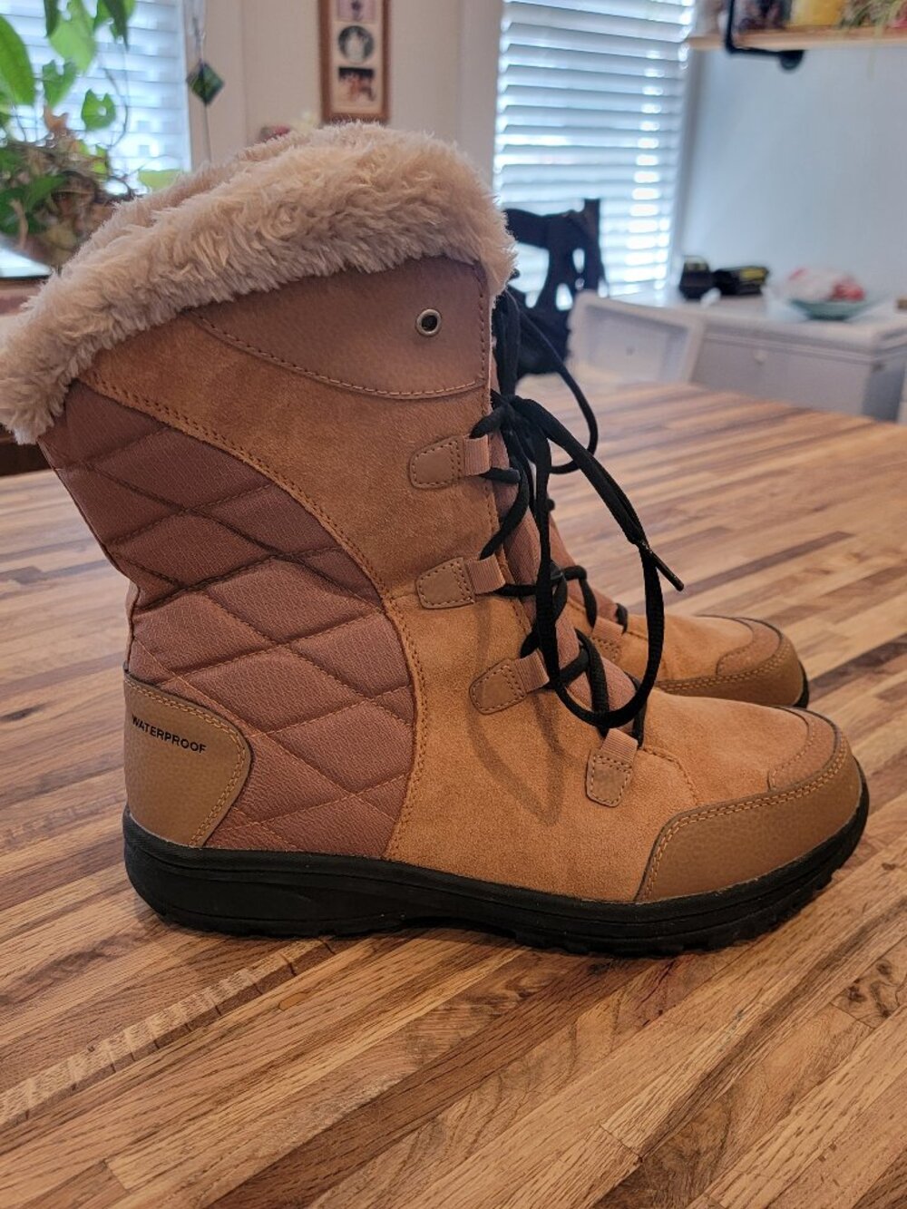 Columbia Waterproof  Ice Maiden II Winter Boot Lace Up